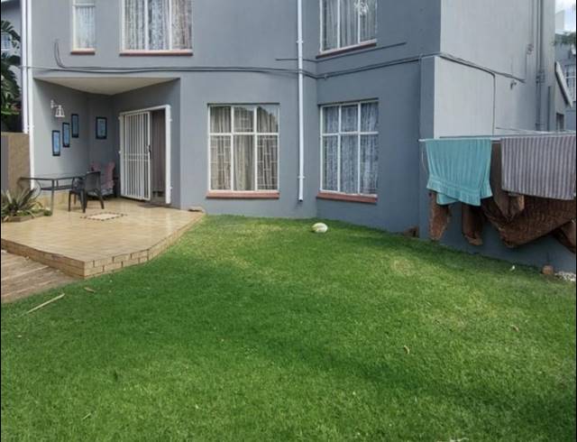 3 BEDROOM APARTMENT FOR SALE IN ELDORAIGNE
